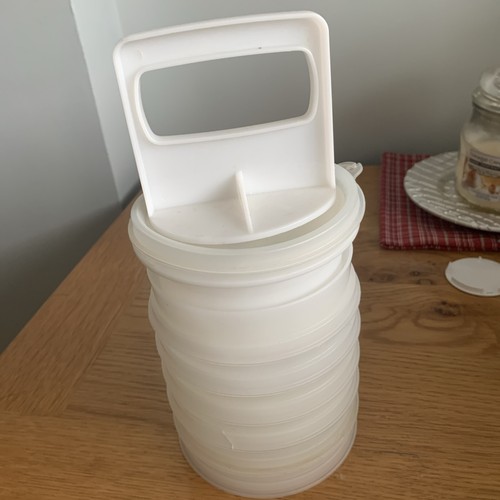 Original tupperware burger - original,